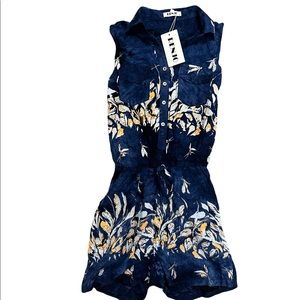 BNWT. FLORAL ROMPER